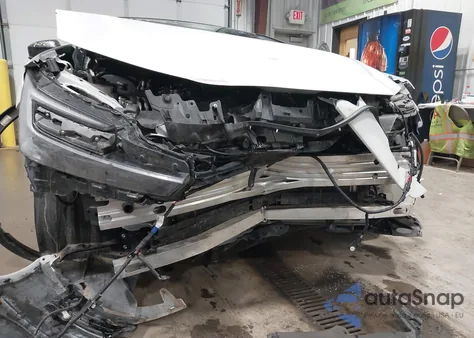 2025 Toyota Prius Nightshade z USA, uszkodzony, nr VIN JTDADABUXS3025567